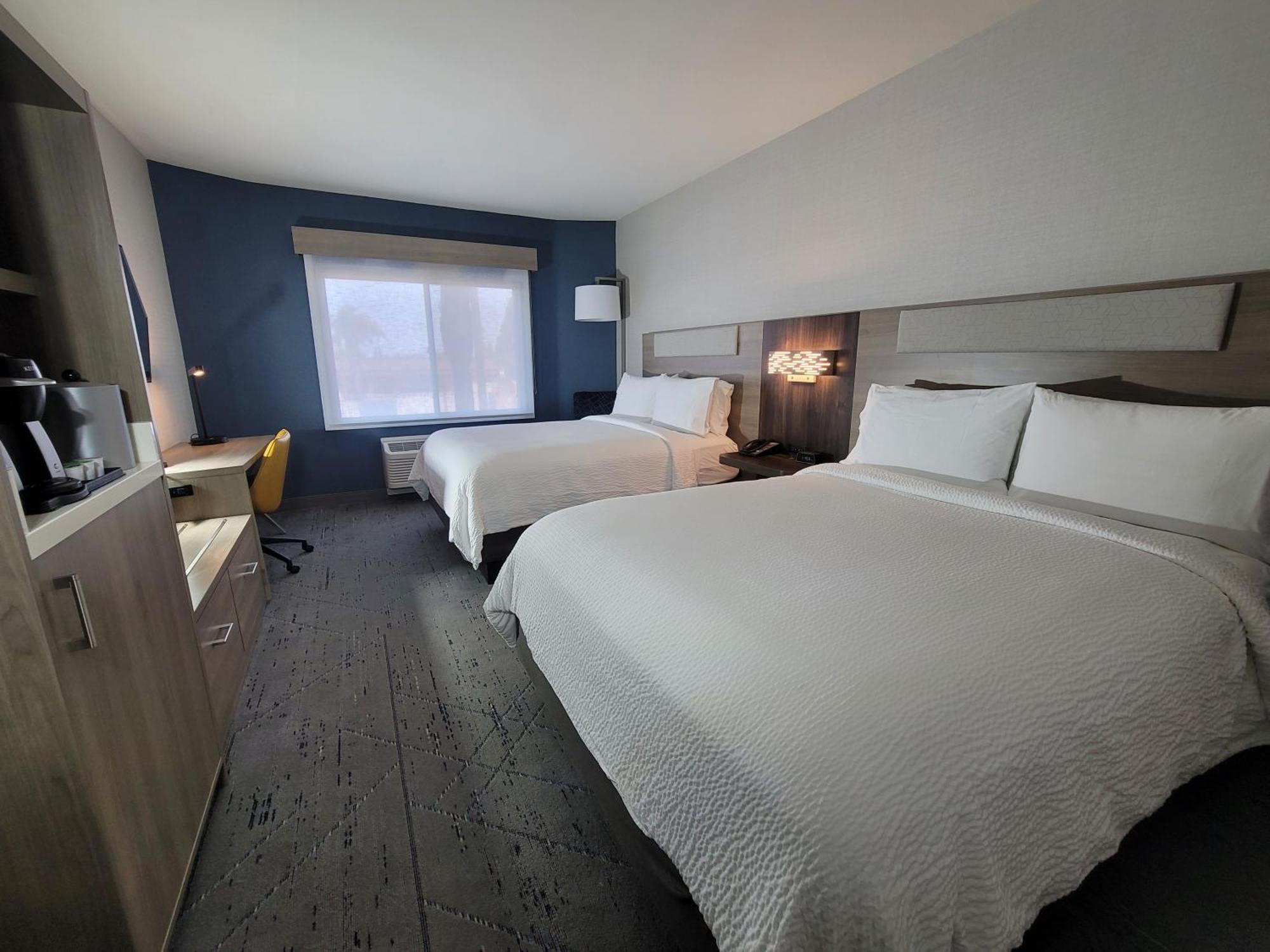 Holiday Inn Express San Diego South - Chula Vista By Ihg Exterior foto
