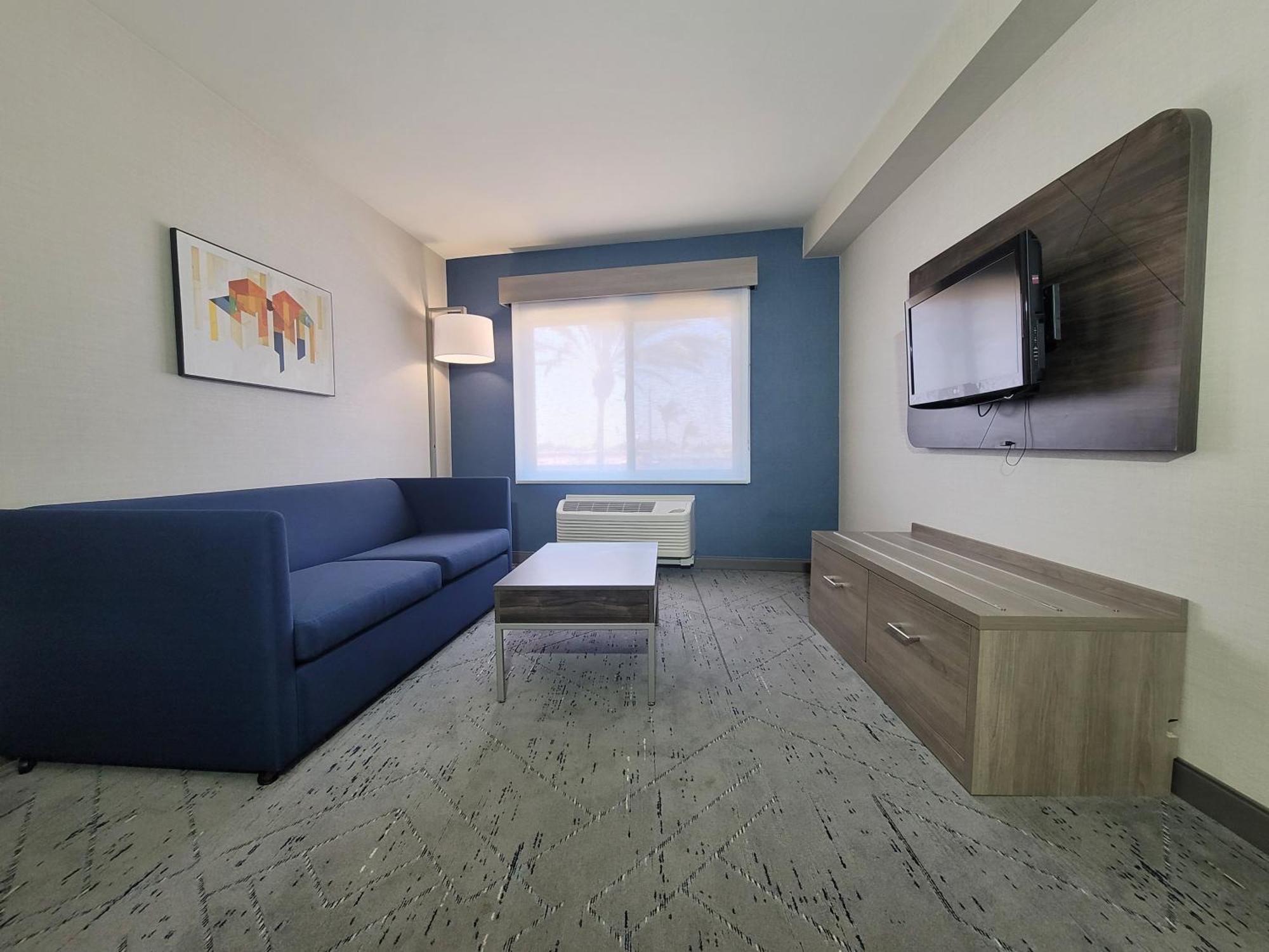 Holiday Inn Express San Diego South - Chula Vista By Ihg Exterior foto