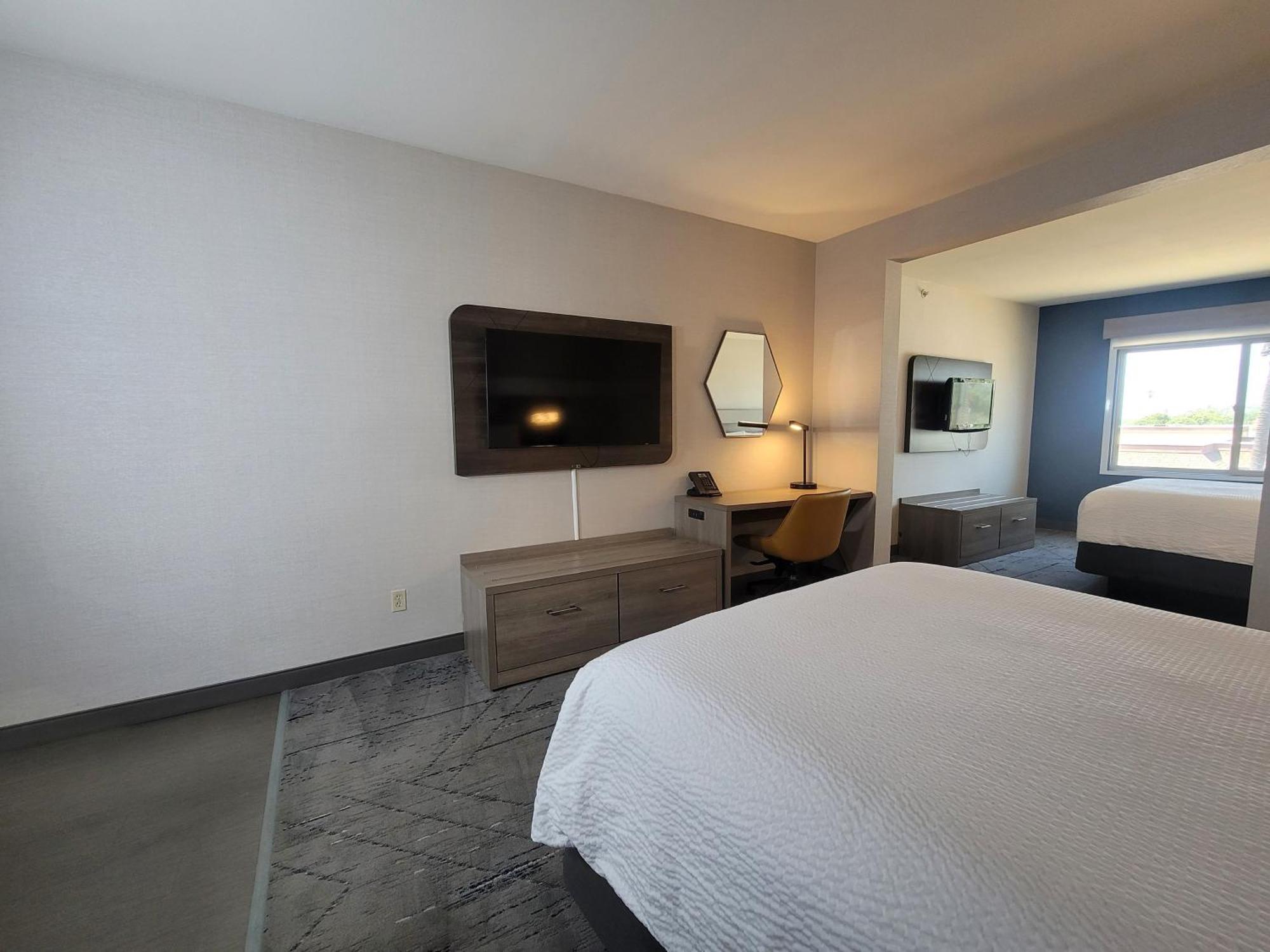 Holiday Inn Express San Diego South - Chula Vista By Ihg Exterior foto