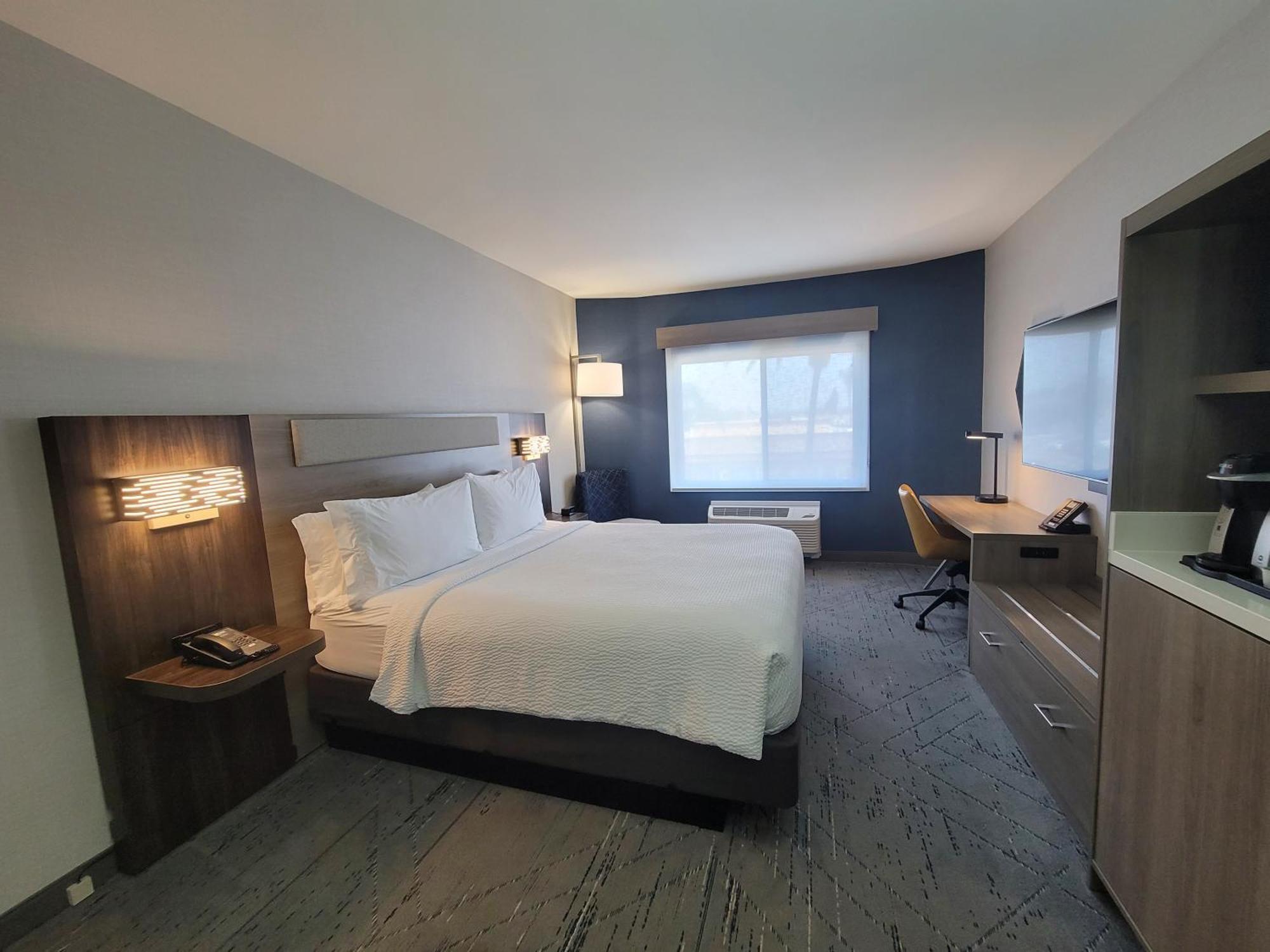 Holiday Inn Express San Diego South - Chula Vista By Ihg Exterior foto