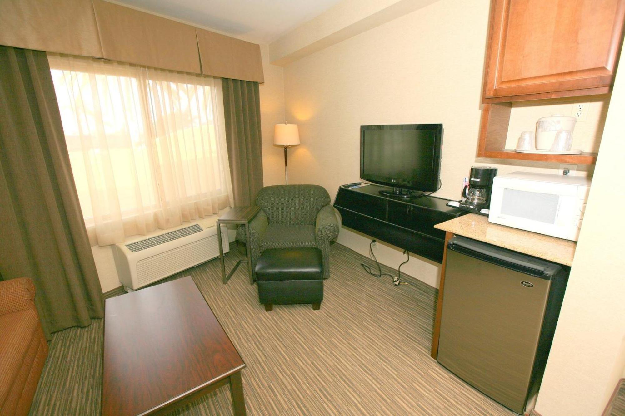 Holiday Inn Express San Diego South - Chula Vista By Ihg Exterior foto